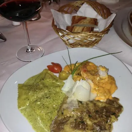 Da Enzo Πανσιόν 3*